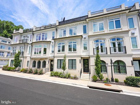 Townhouse in Bethesda MD 8215 River ROAD.jpg