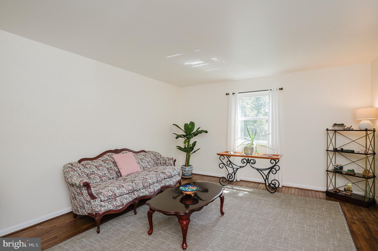 Photo 4 of 113 of 915 Saint Andrews house