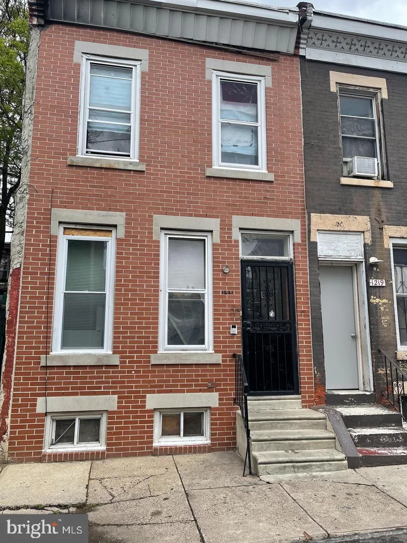 1221 W Harold Street