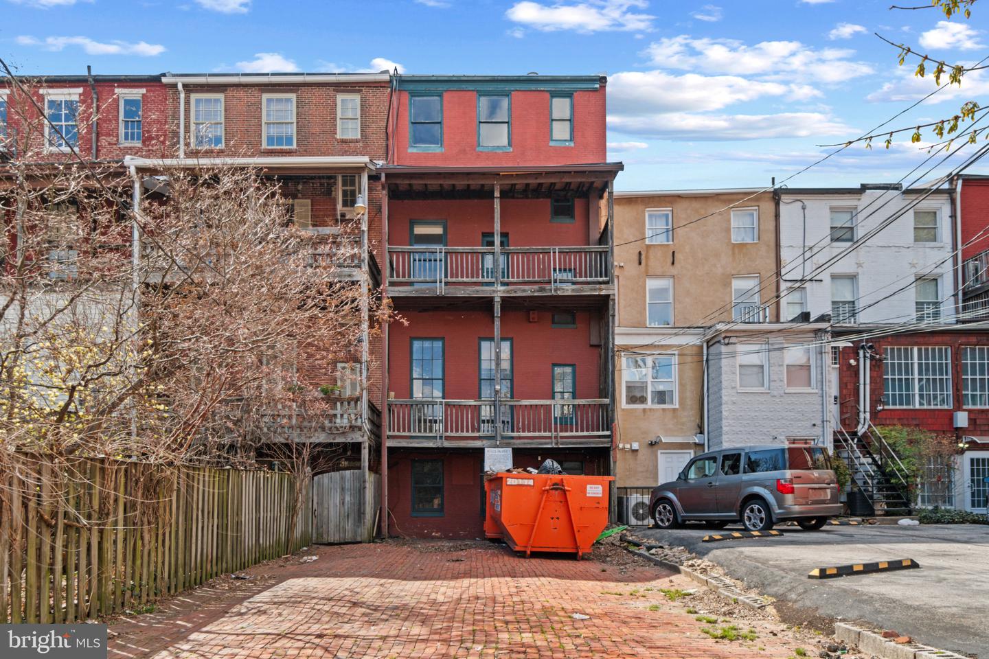 Photo 60 of 61 of 923 N Calvert St townhome