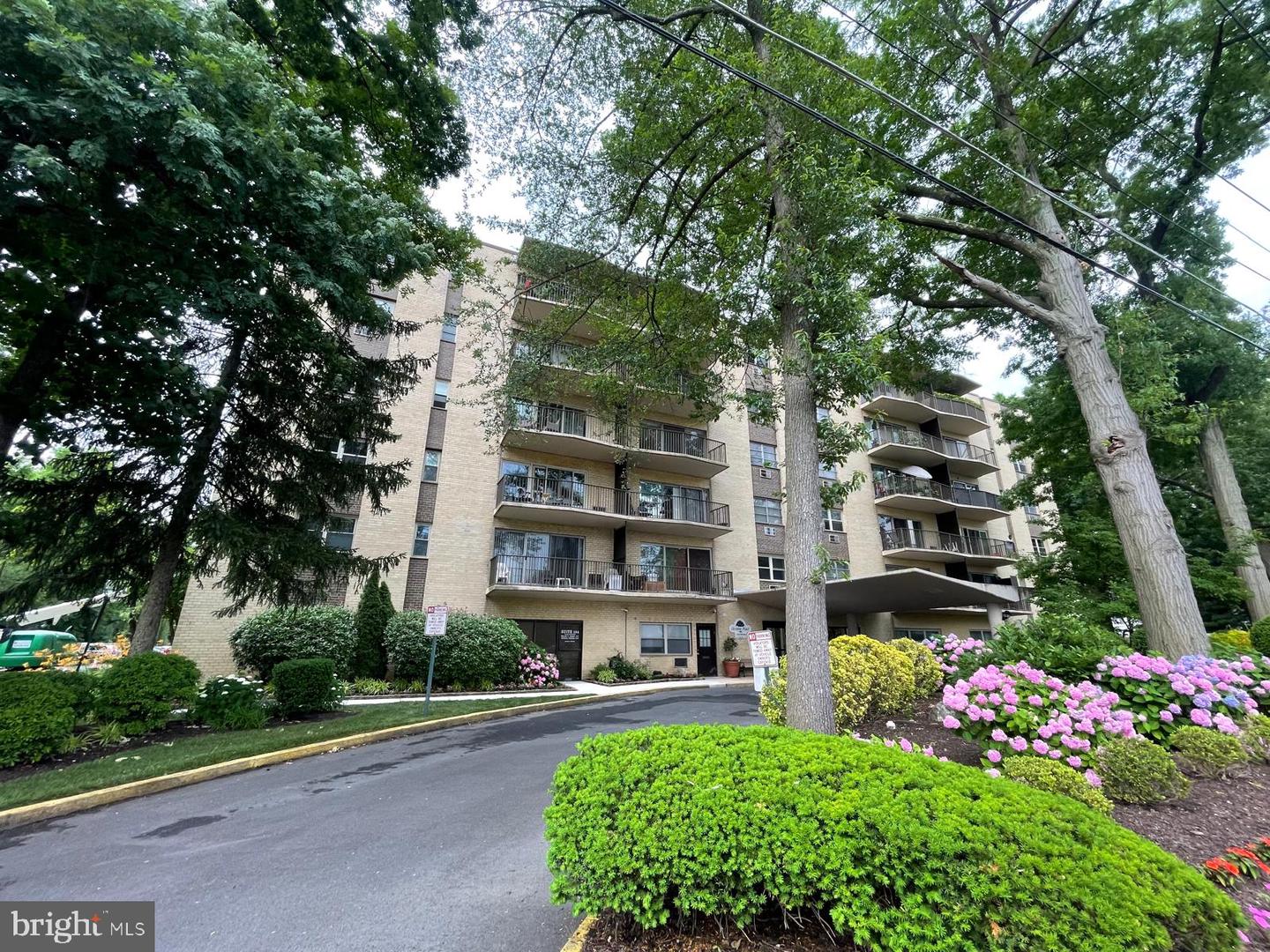 View Cherry Hill, NJ 08002 condo