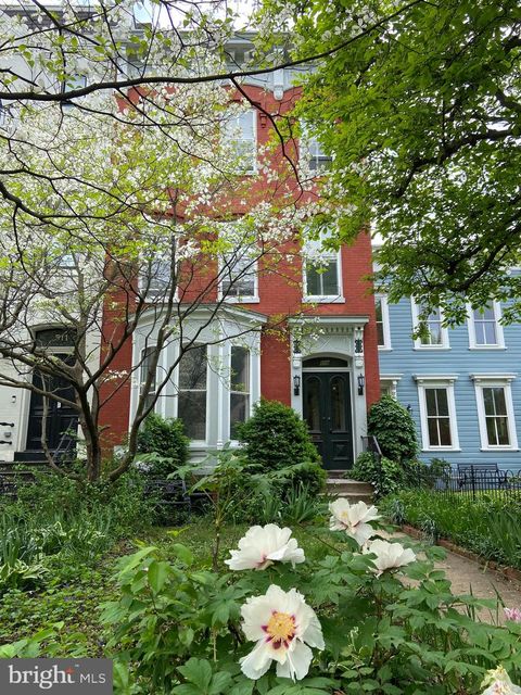 Townhouse in Washington DC 509 Capitol STREET.jpg