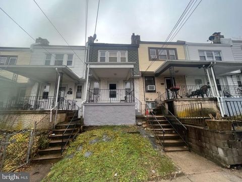 Townhouse in Upper Darby PA 7012 Cleveland AVENUE.jpg