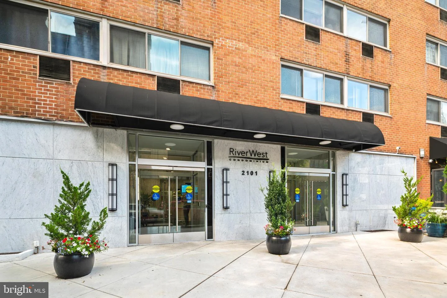 2101 Chestnut Street Unit 719