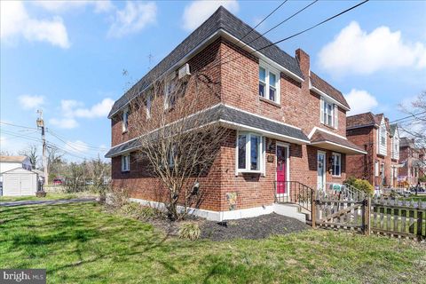 Duplex in Ridley Park PA 125 Orchard ROAD.jpg