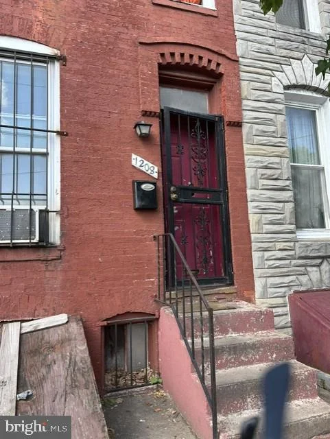 1208 Bayard Street