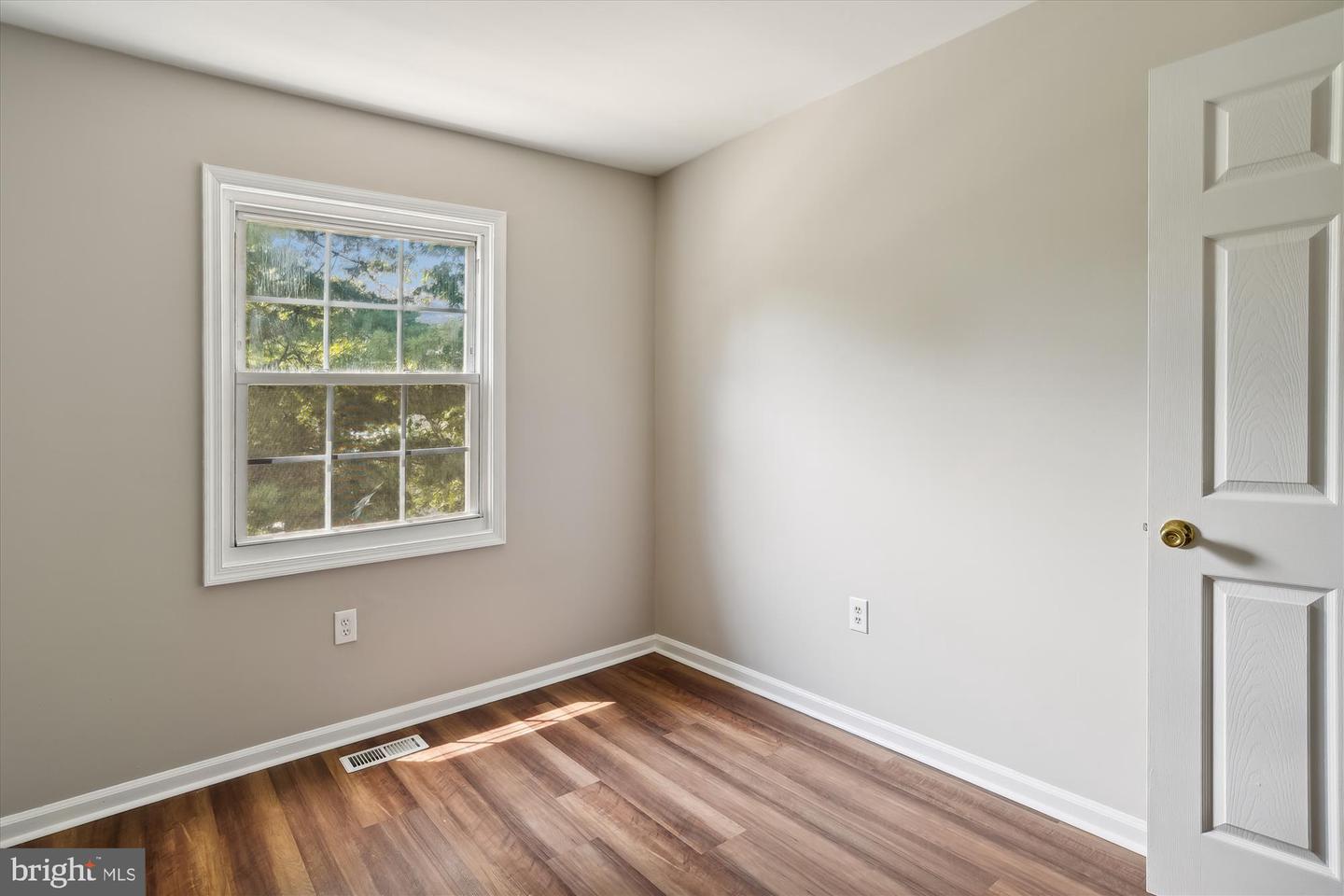 Photo 31 of 36 of 1537 Marlborough Ct townhome