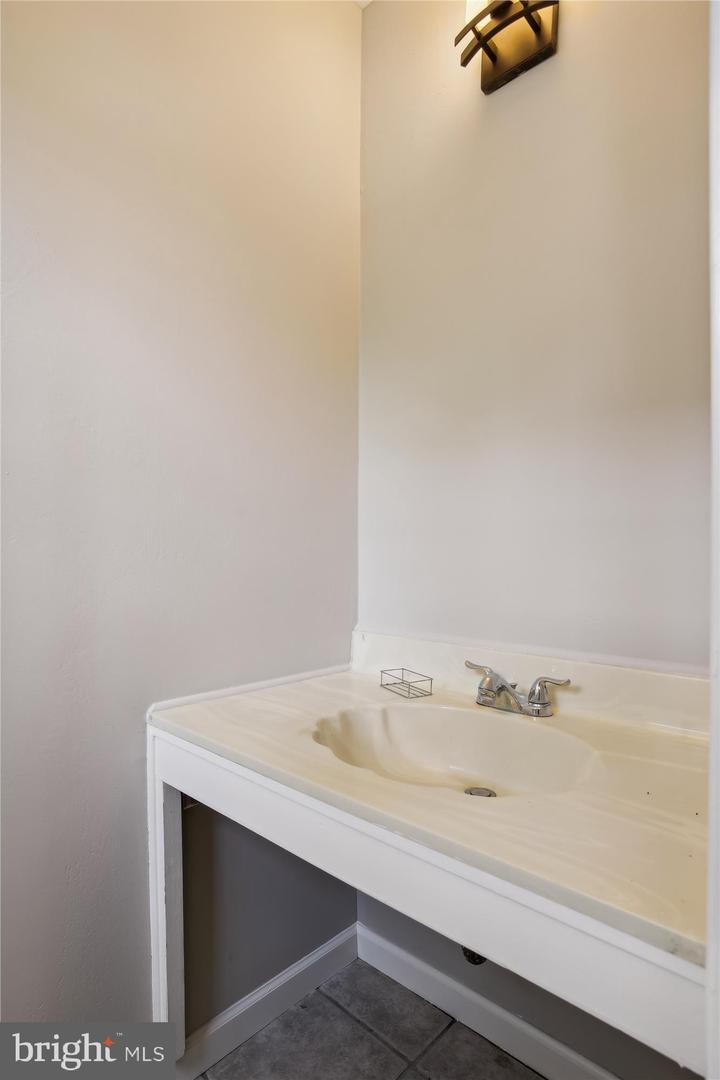 Photo 22 of 36 of 1537 Marlborough Ct townhome