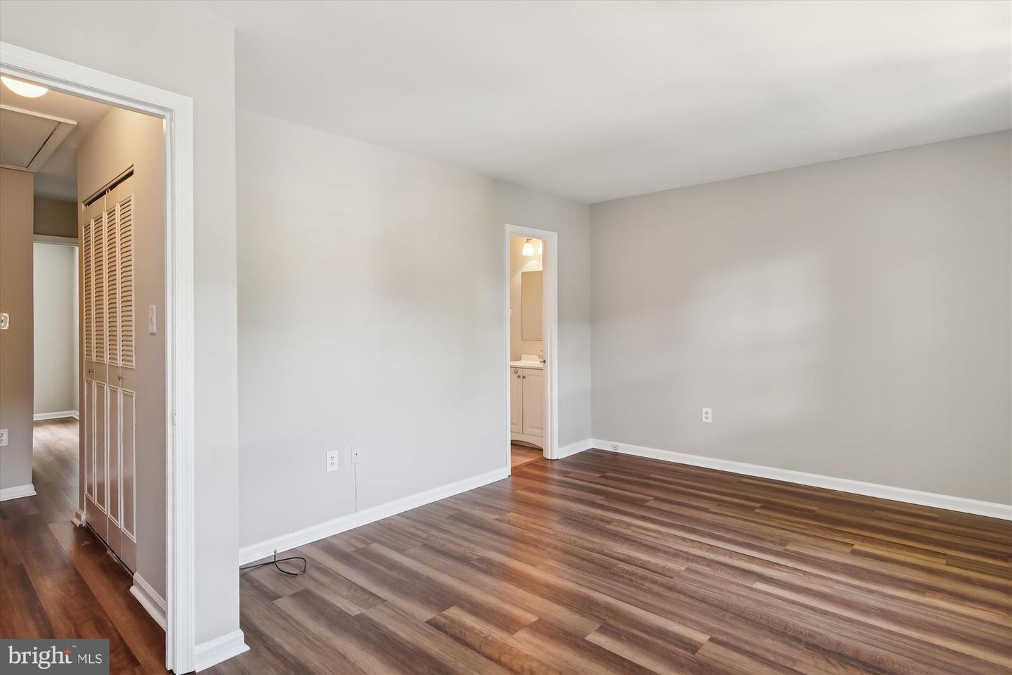 Photo 26 of 36 of 1537 Marlborough Ct townhome