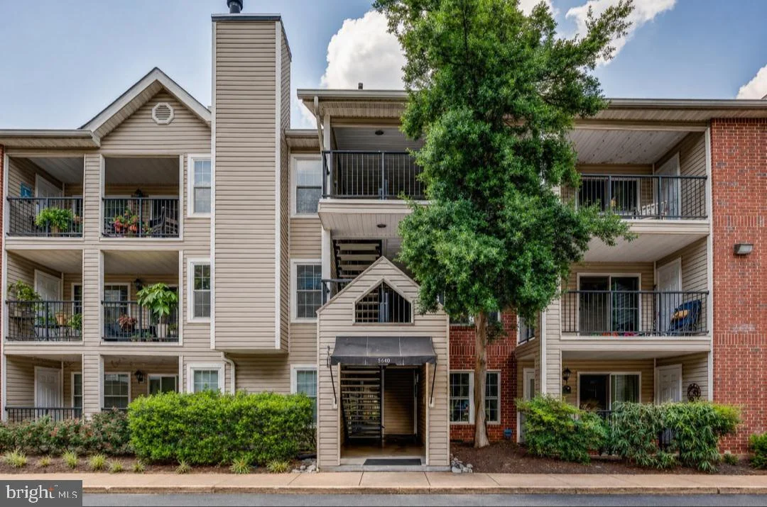 3308 Wyndham Circle Cir Unit 124