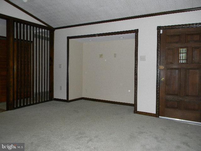 Photo 3 of 31 of 50 Mantua Rd house