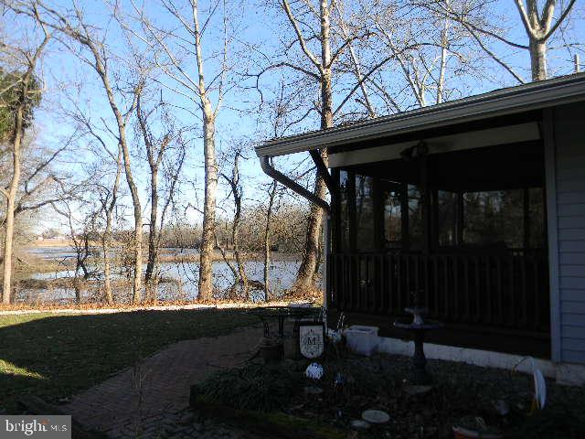 Photo 22 of 31 of 50 Mantua Rd house