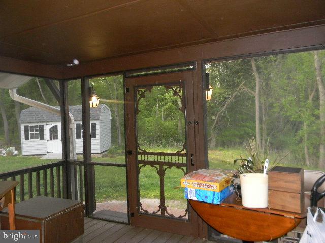 Photo 23 of 31 of 50 Mantua Rd house