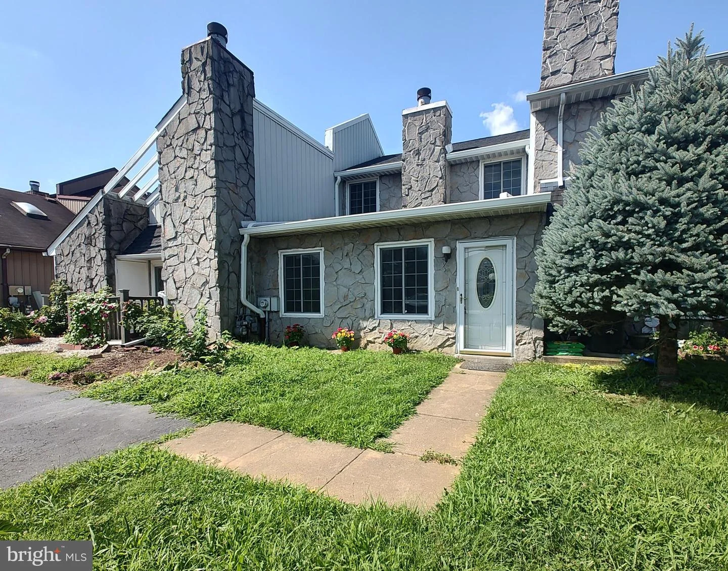 1724 Nathaniel Drive