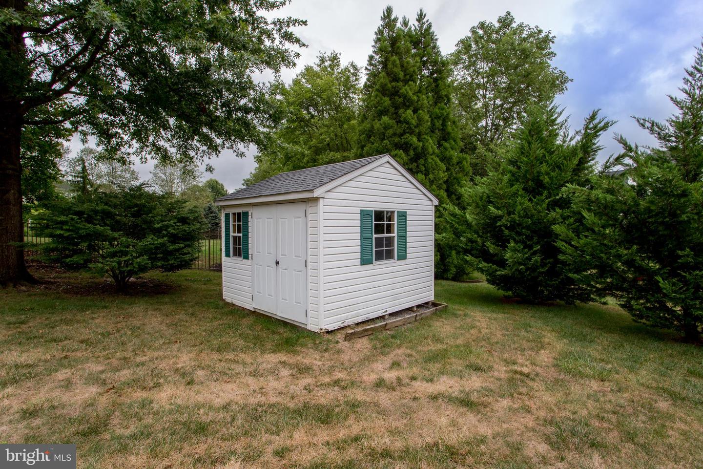 Photo 83 of 95 of 21 Leapson Ln house