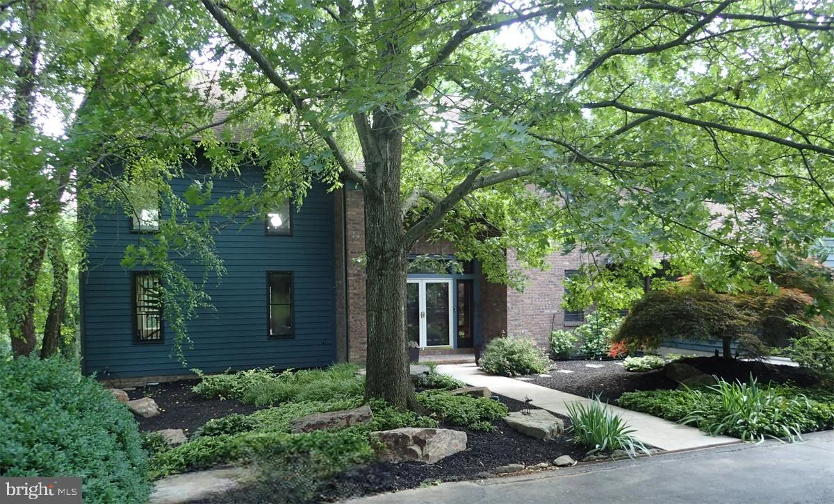 4065 Deerhill Dr Dr, Hellam, PA, 17406