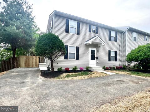 Duplex in Arlington VA 1916 Glebe ROAD.jpg