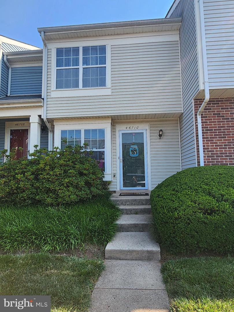Photo 1 of 15 of 46710 Atwood Sq townhome