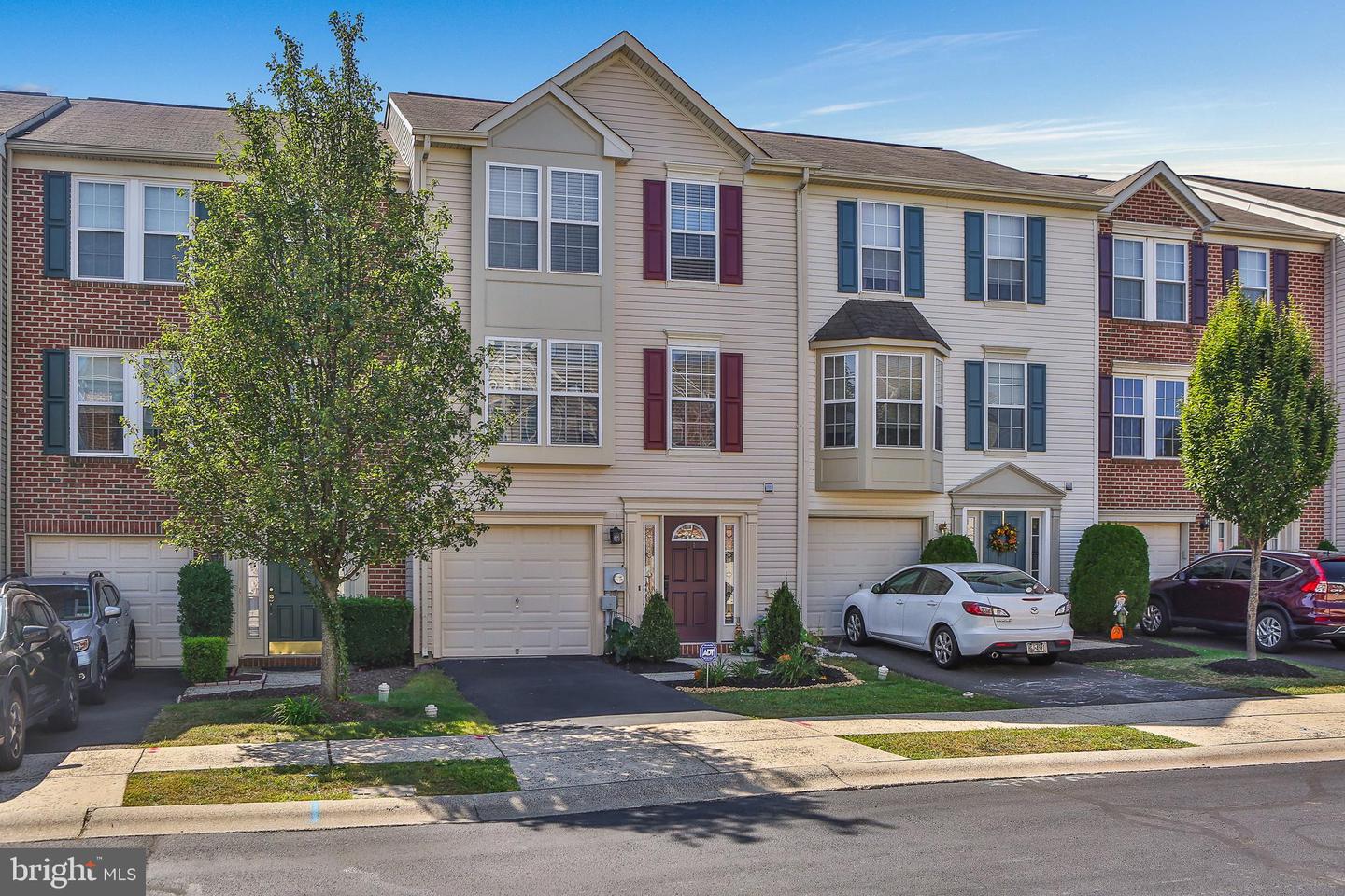 View North Wales, PA 19454 townhome