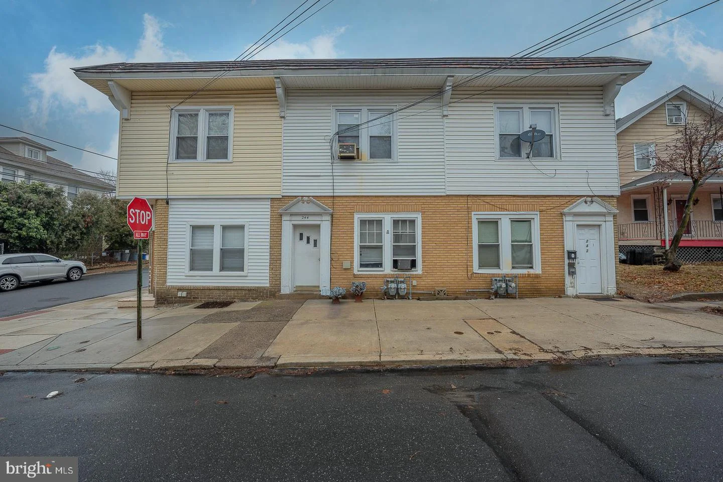 244 S Fairview Avenue