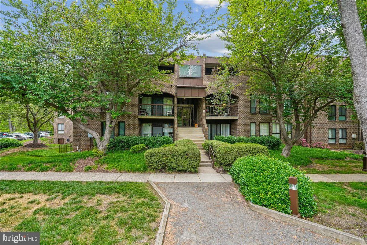 11256 Chestnut Grove Square Unit 23