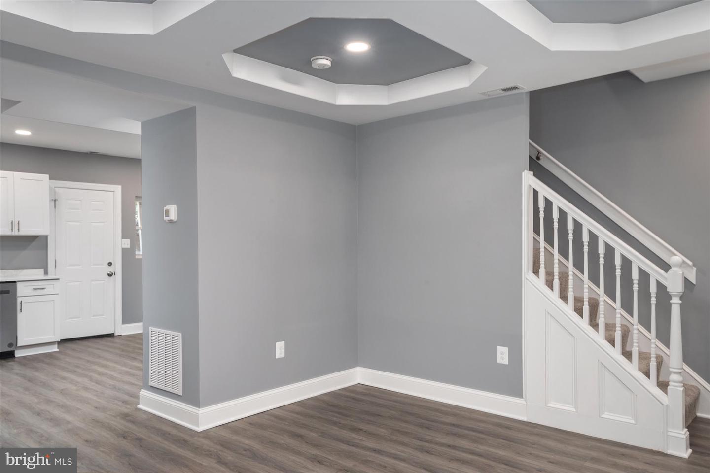 Photo 6 of 26 of 3845 Brooklyn Ave townhome
