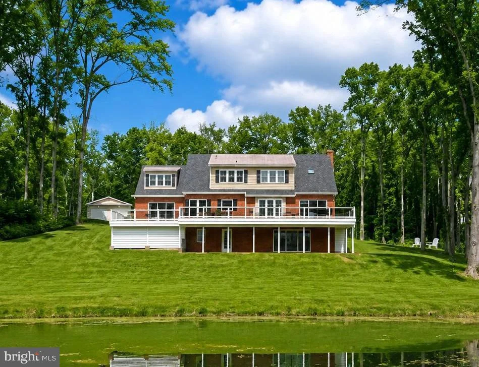 8276 Broad Neck Road