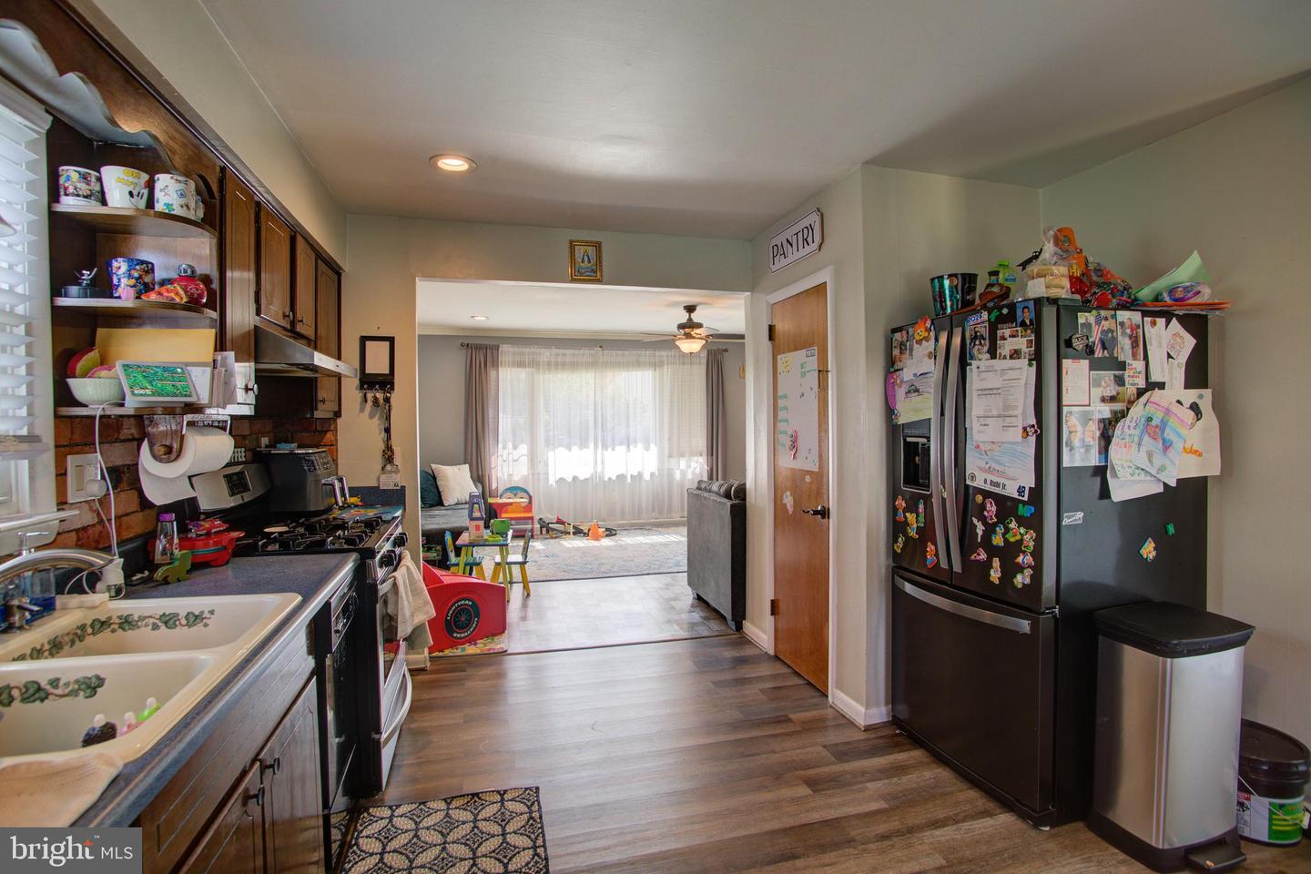 Photo 8 of 21 of 51 S Lippincott Ave house