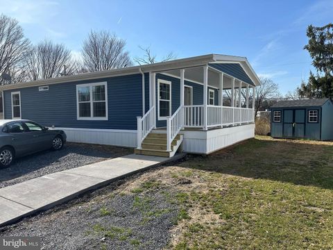 Manufactured Home in Quakertown PA 12 Lakeview DRIVE.jpg