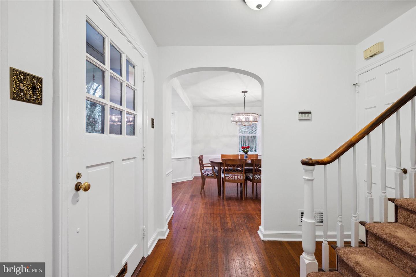 Photo 10 of 35 of 545 Revere Rd house