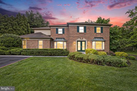 Single Family Residence in Lansdale PA 1989 Armstrong DRIVE.jpg