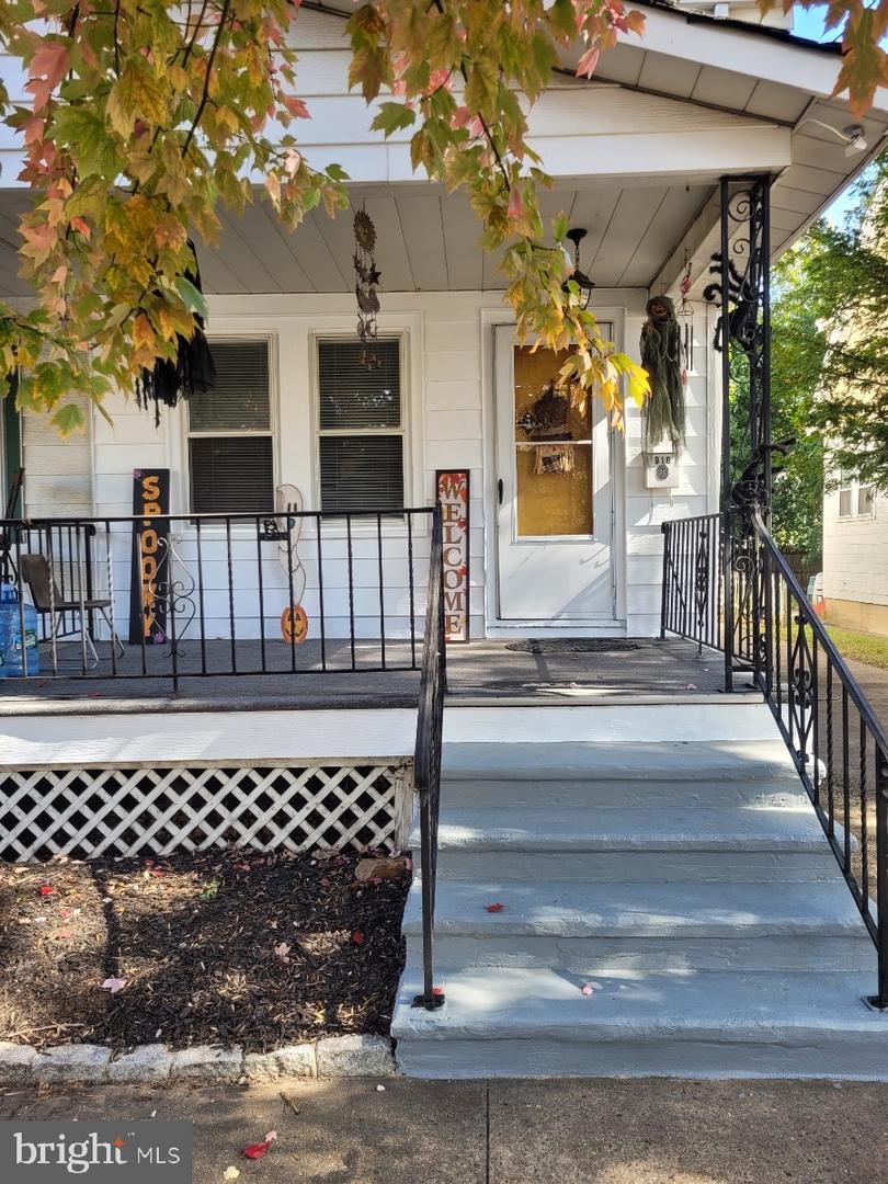 Photo 1 of 13 of 910 Revere Ave multi-family property