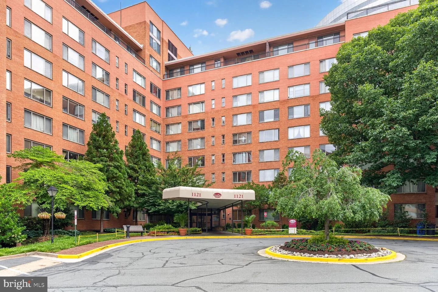 1121 Arlington Boulevard Unit 348