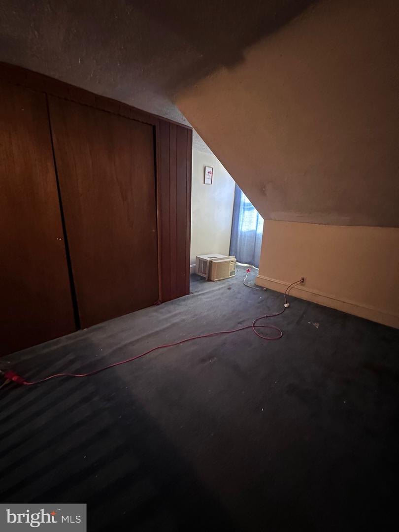 Photo 11 of 16 of 1544 S Clinton Ave townhome