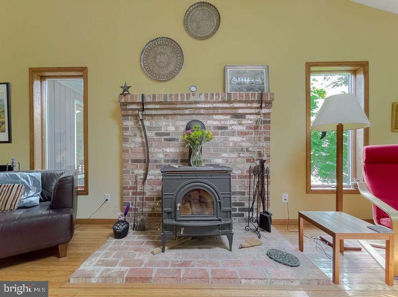 Photo 14 of 48 of 41396 Richneck Ct house