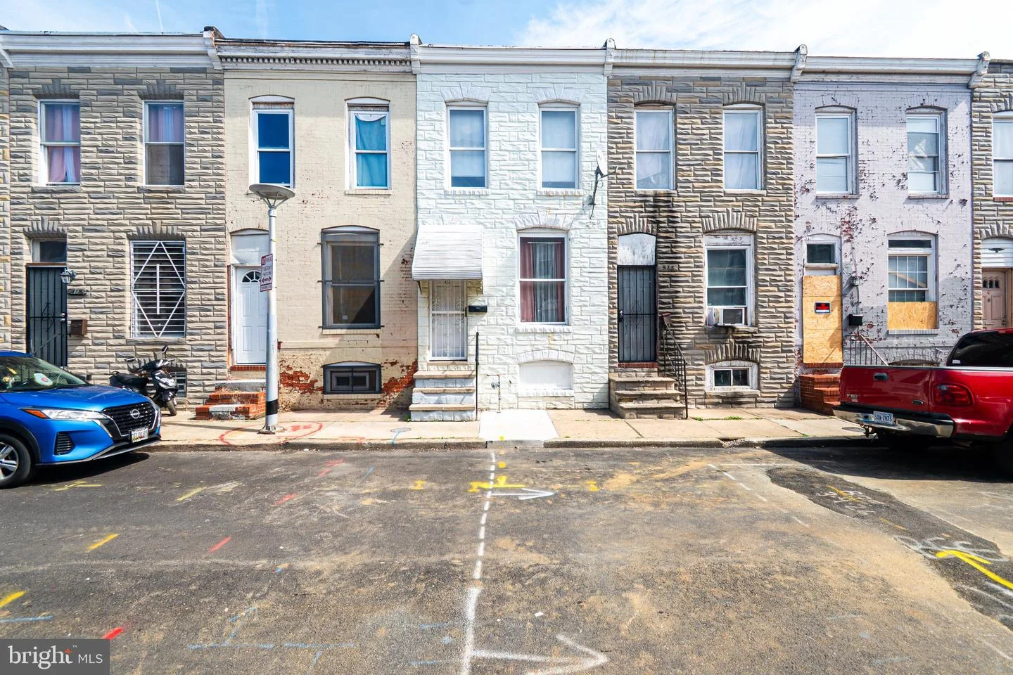 423 Furrow St