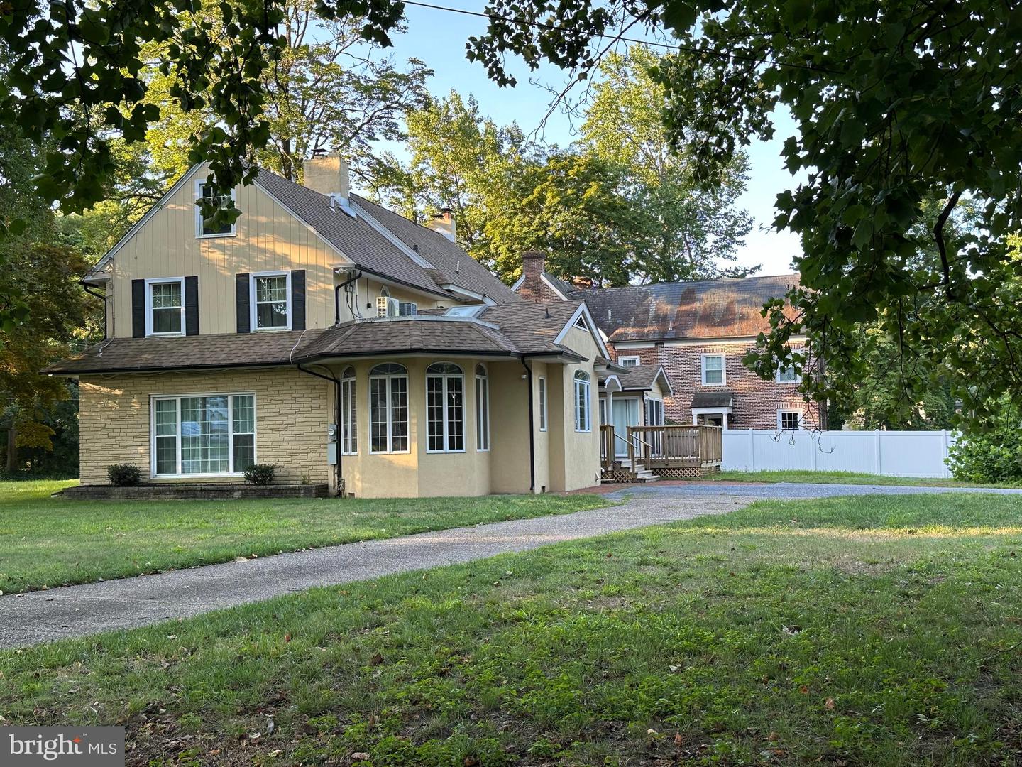 Photo 6 of 43 of 79 N Bayard Ave house