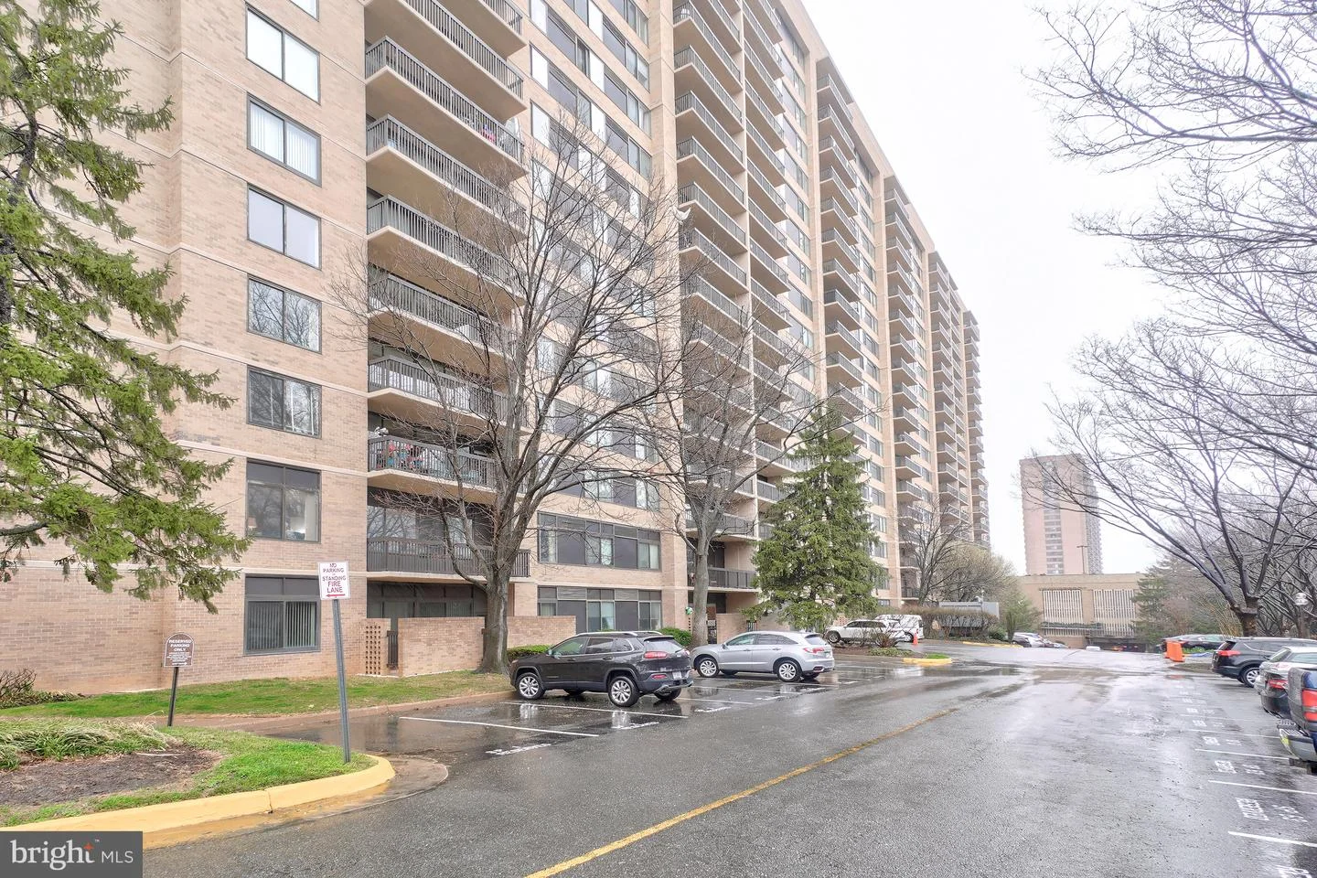 3713 S George Mason Drive Unit 414 W