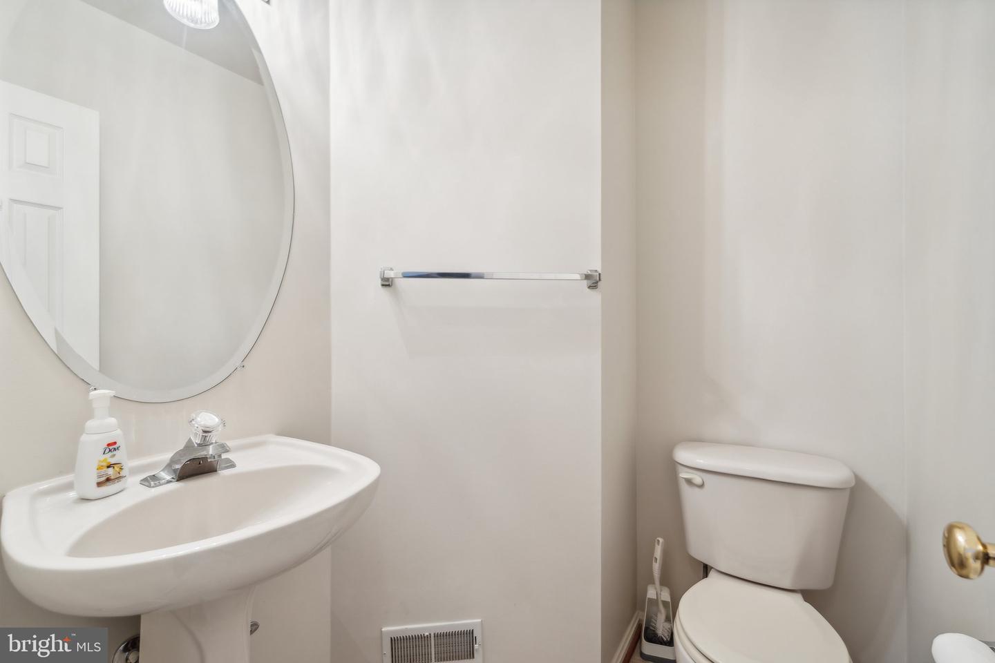 Photo 15 of 40 of 46802 Vermont Maple Ter townhome