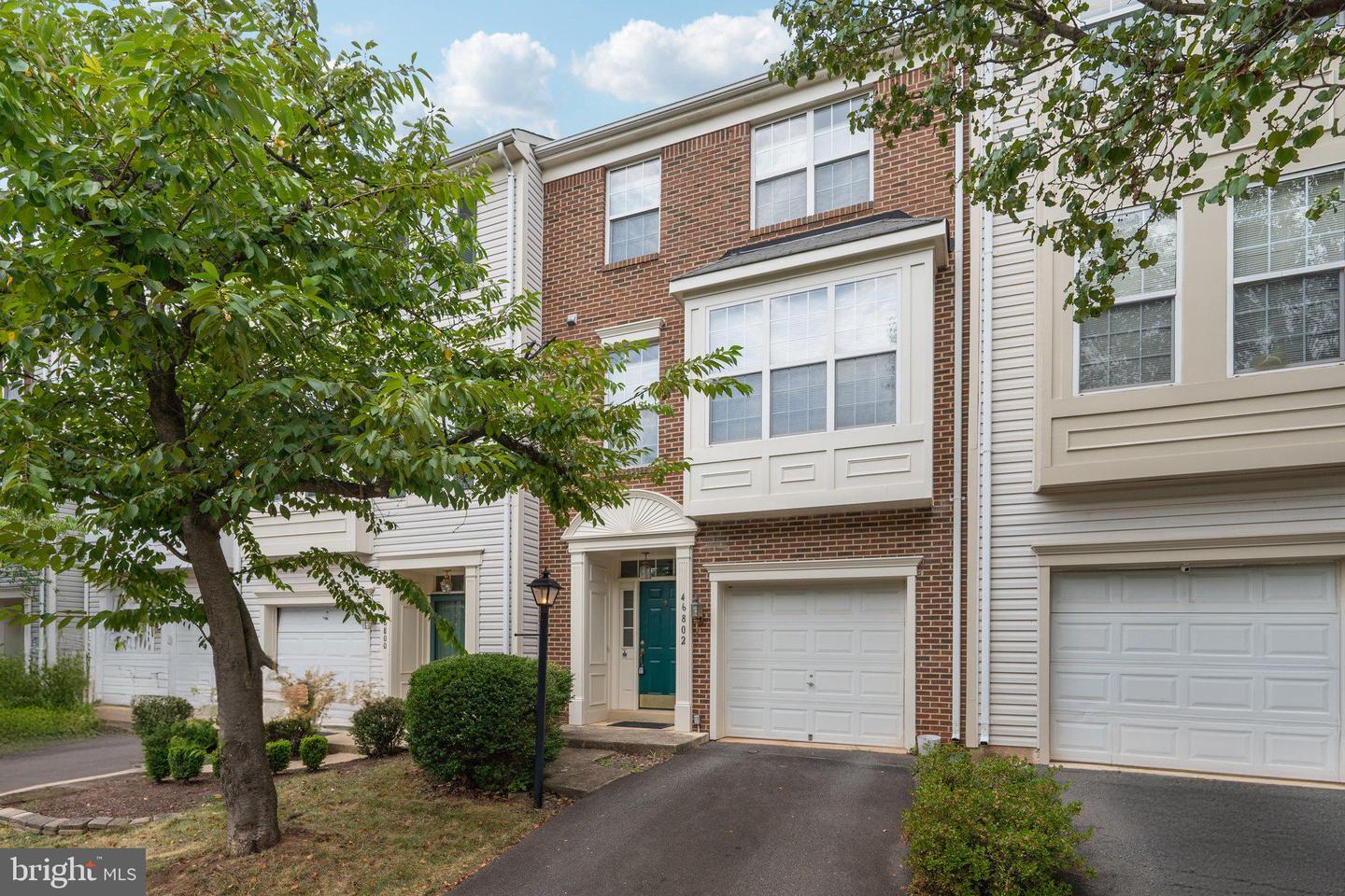 Photo 3 of 40 of 46802 Vermont Maple Ter townhome