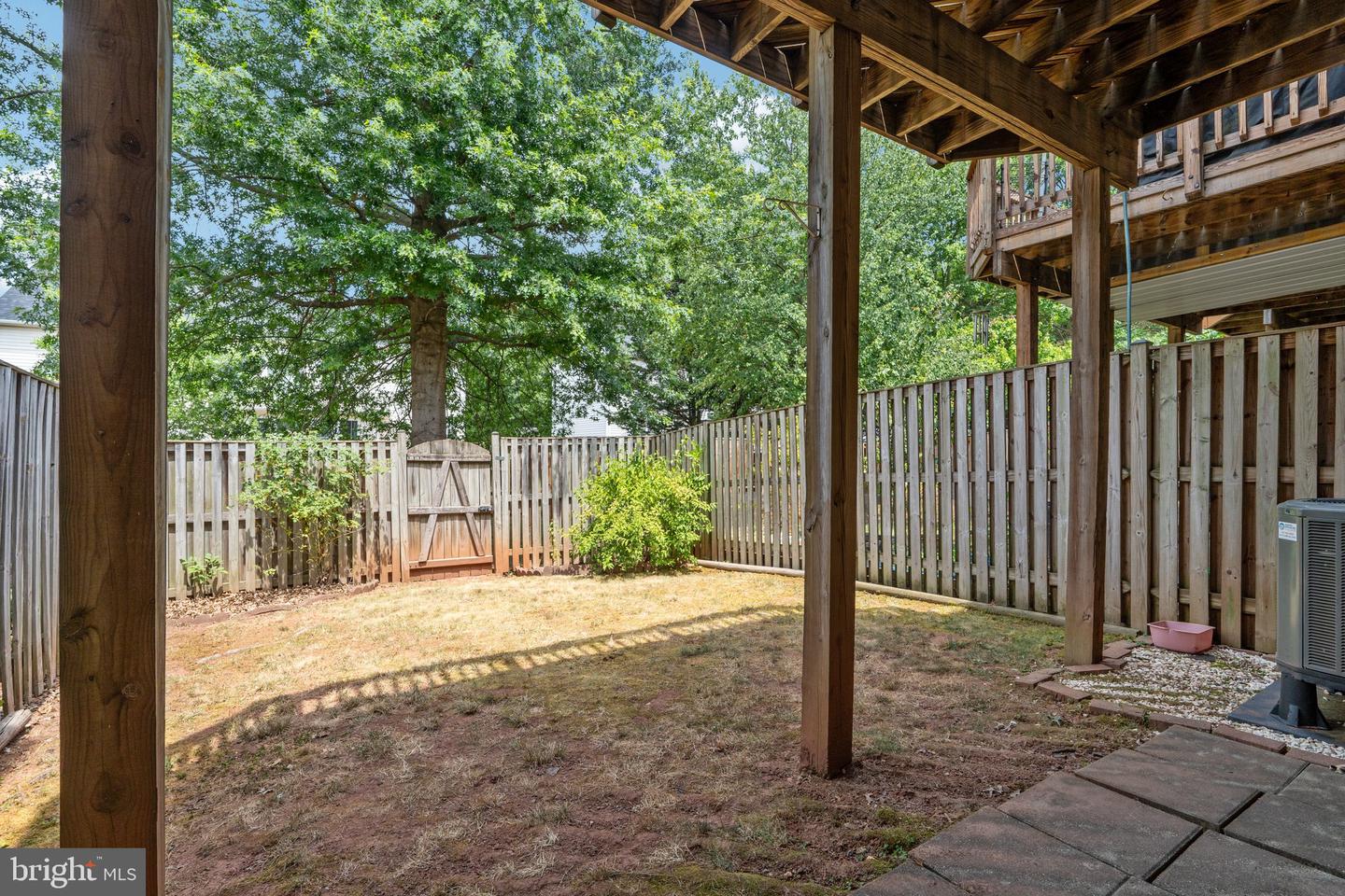 Photo 33 of 40 of 46802 Vermont Maple Ter townhome