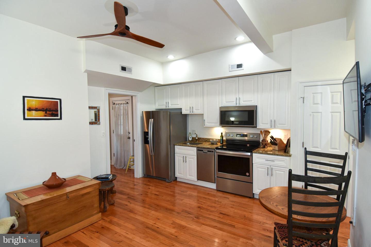 1102 Holbrook Terrace #3, Washington, District of Columbia image 3