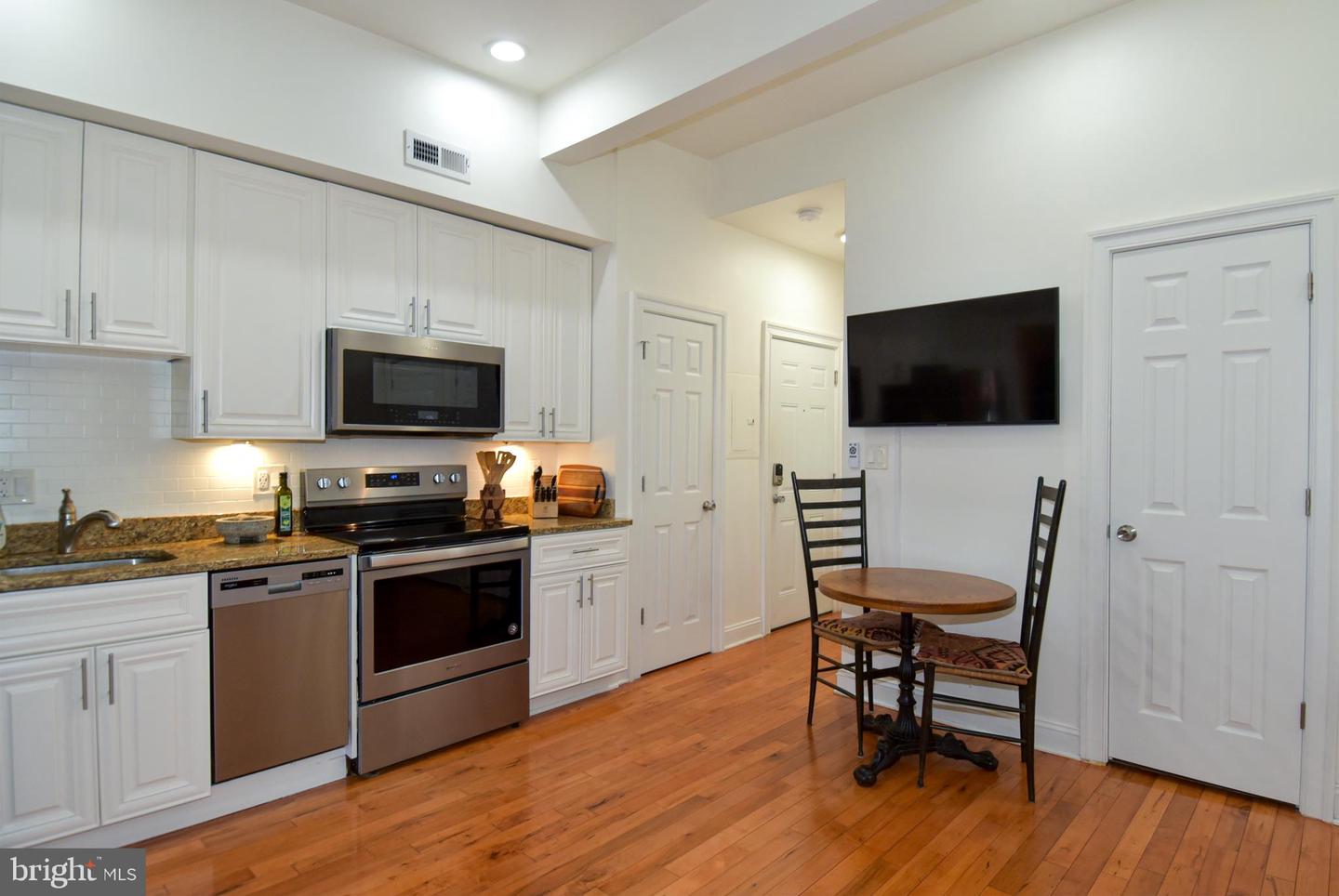 1102 Holbrook Terrace #3, Washington, District of Columbia image 12