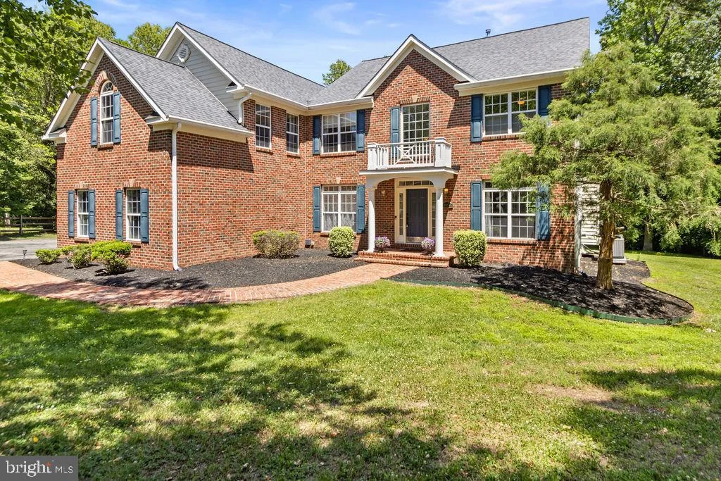 8085 Norwich Court