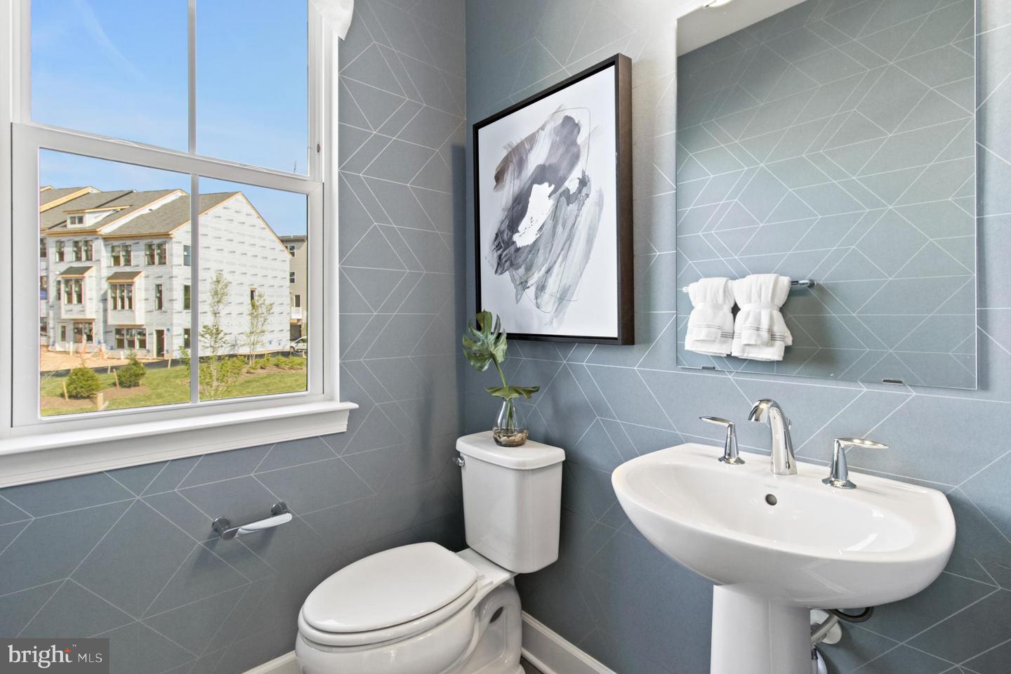 Photo 8 of 39 of 6033 Soho Way townhome