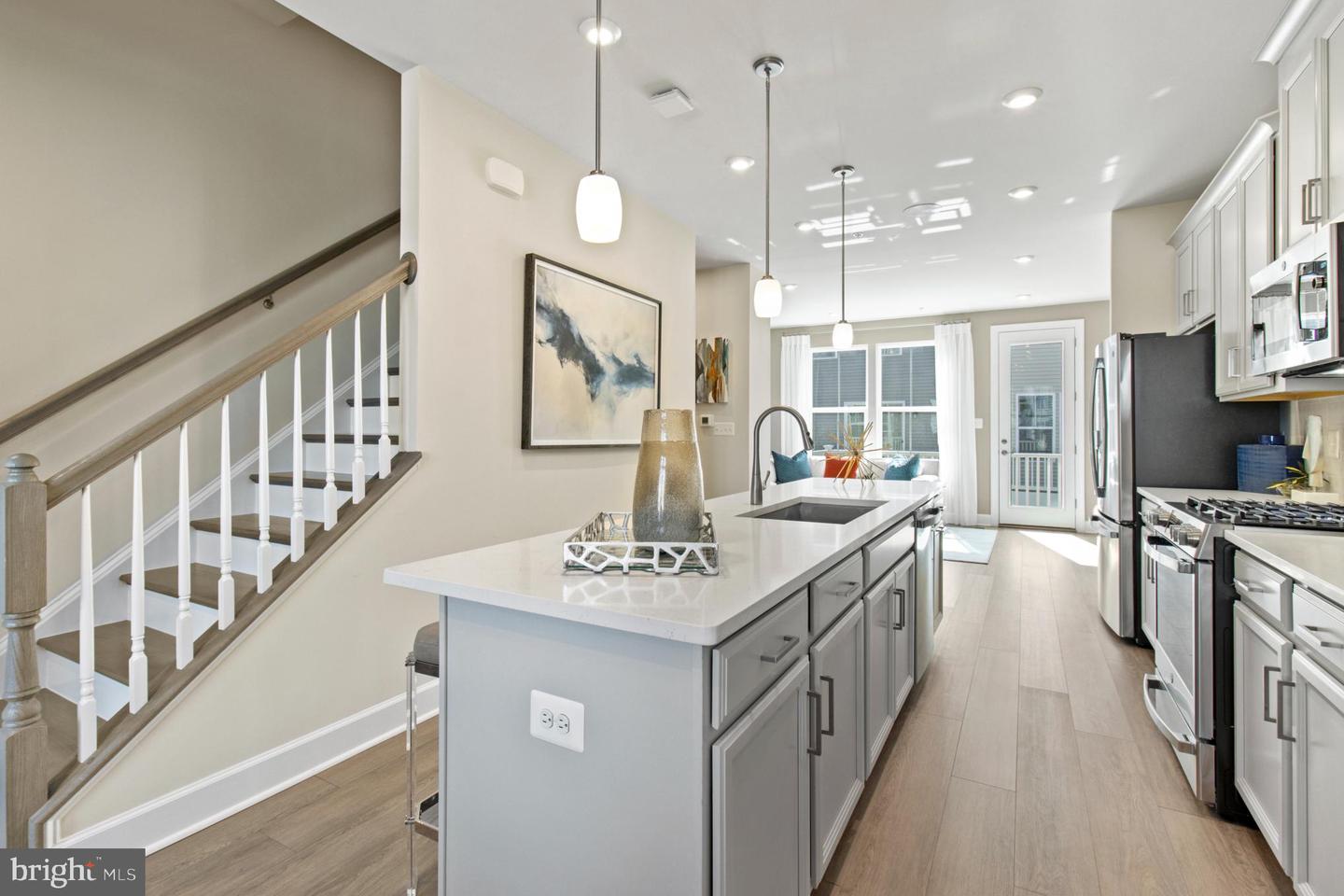 Photo 4 of 39 of 6033 Soho Way townhome