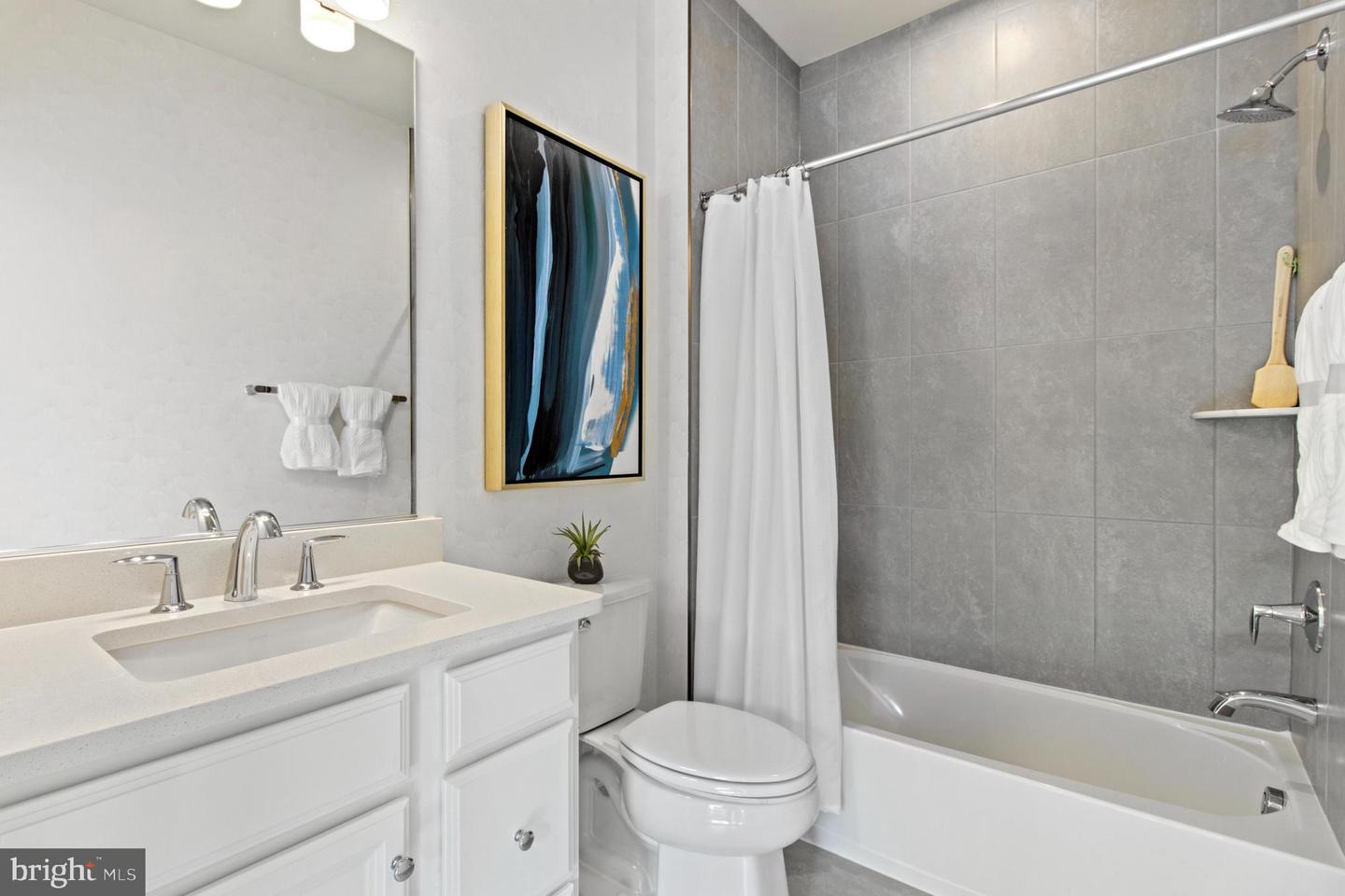 Photo 11 of 39 of 6033 Soho Way townhome
