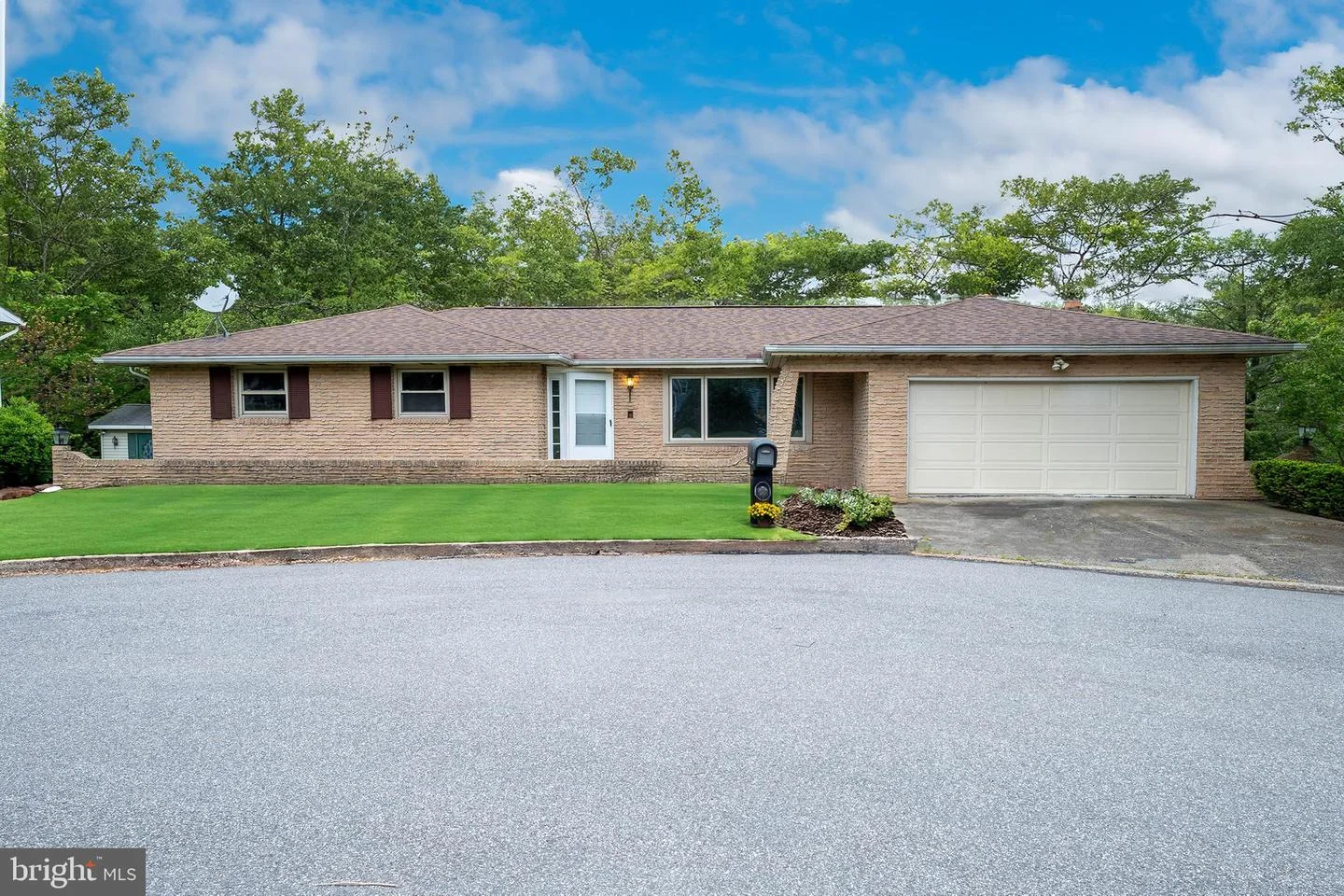 1 Circle Drive, Hazleton, PA, 18201