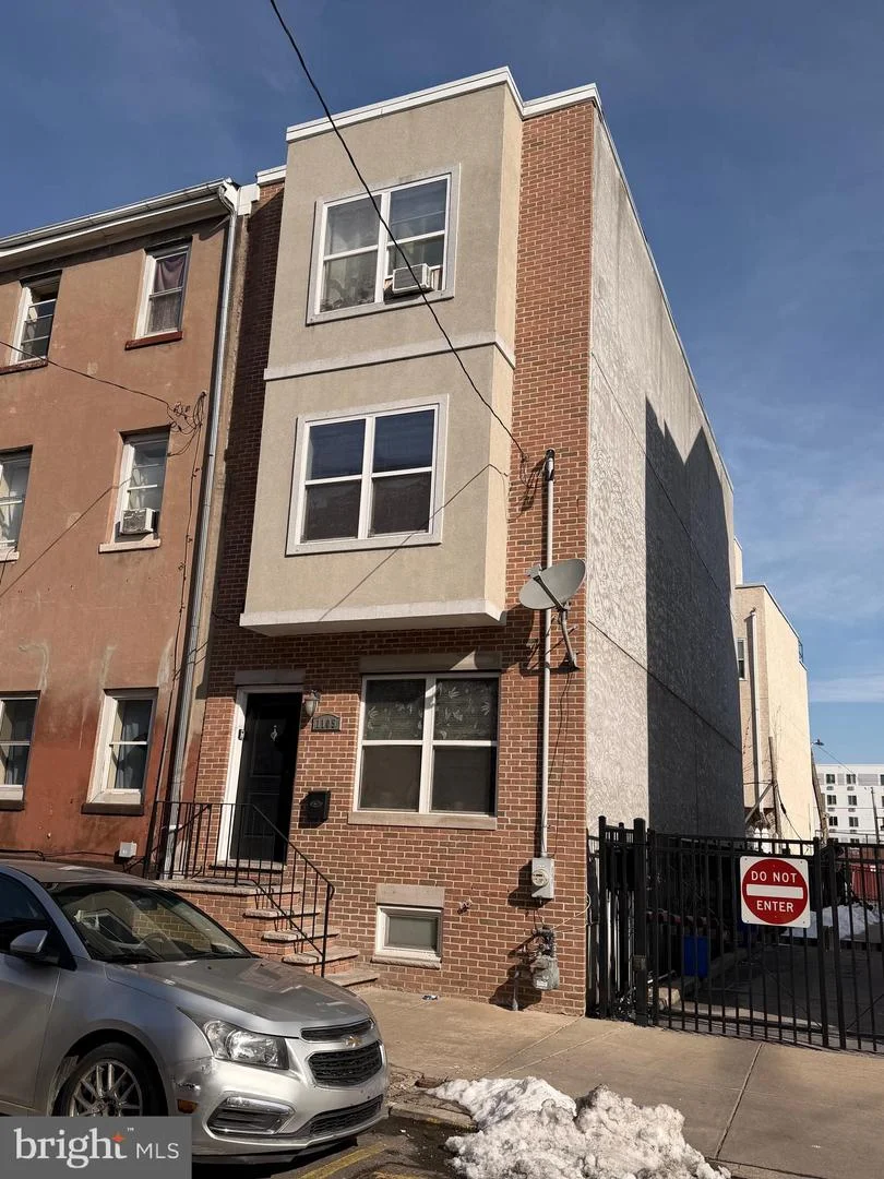 1105 Wallace Street