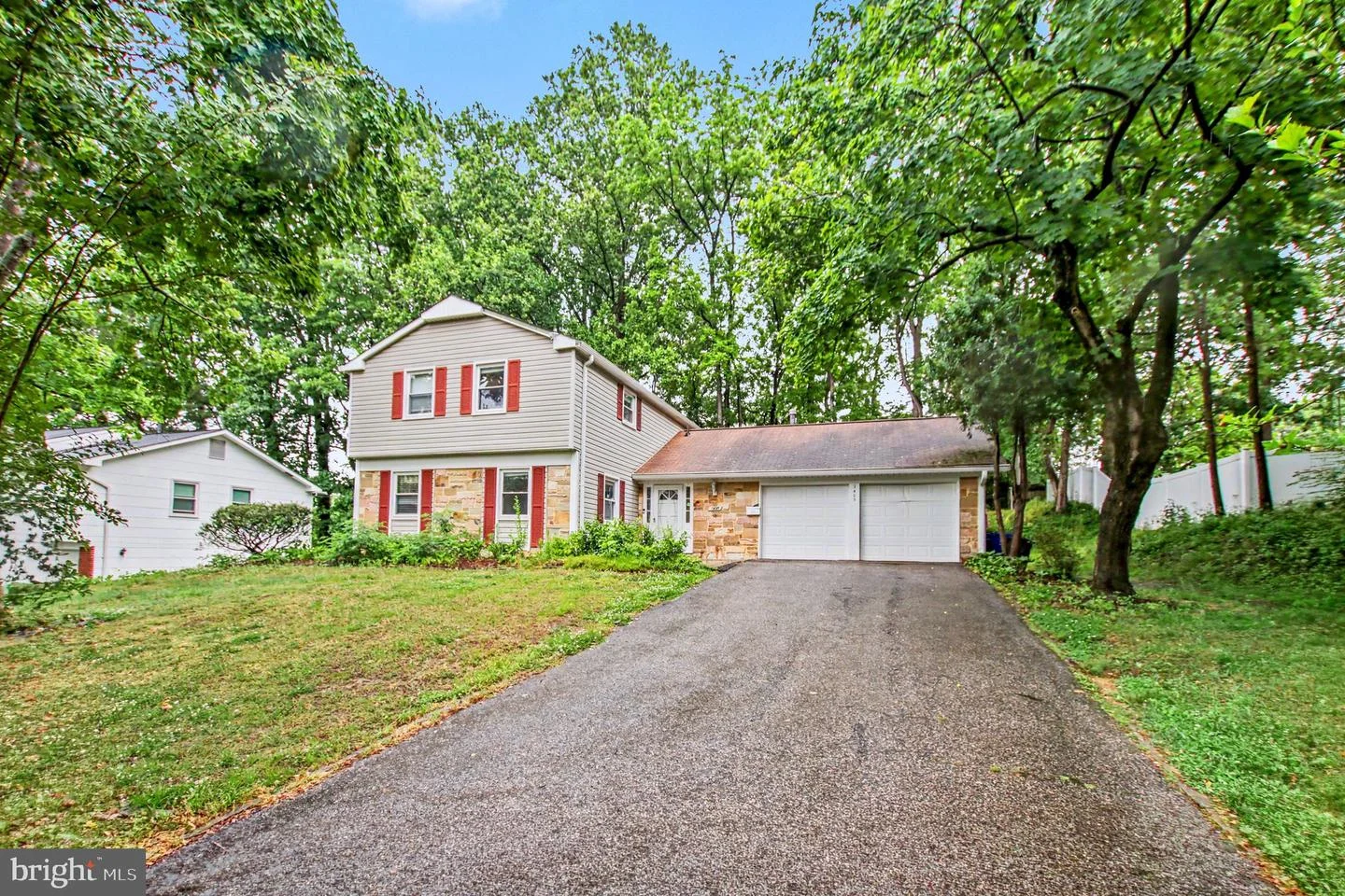 1405 Peachwood Lane